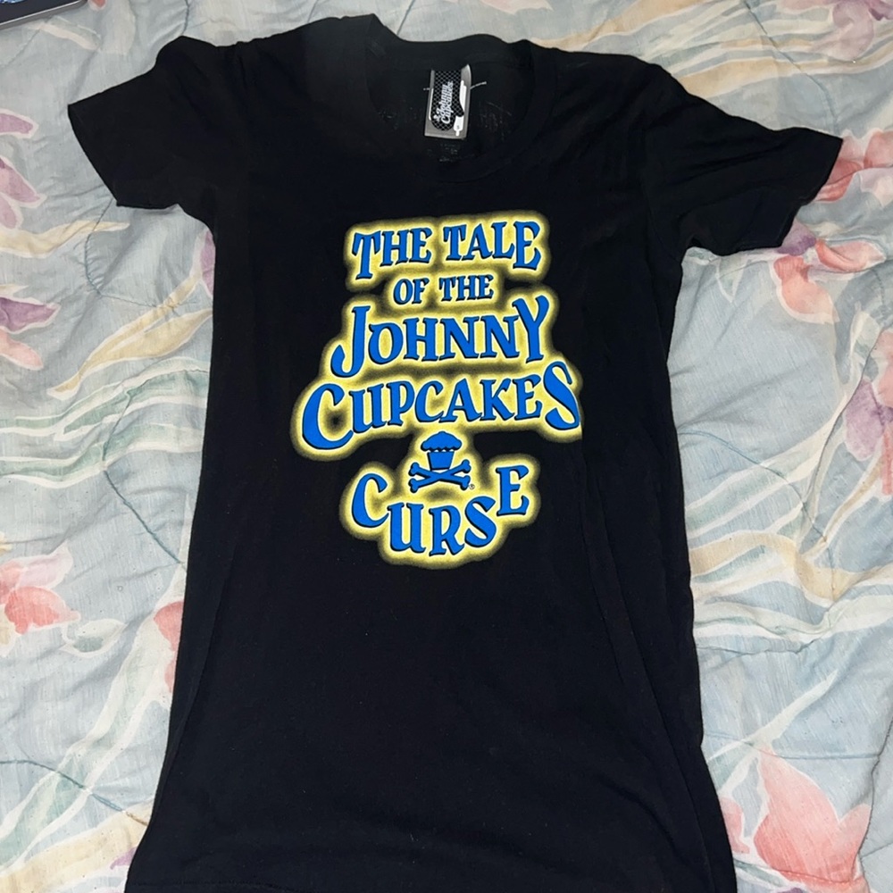 Johnny Cupcakes x Nickelodeon tee